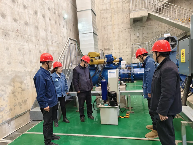 华体会(中国)新春慰问送关怀，节前安全督导保平安